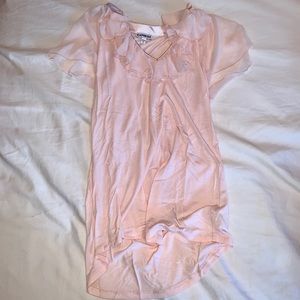 UEC EXPRESS flutter sleeves pale pink top